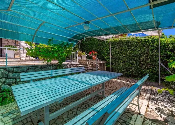 Apartmán In 51279 *