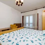 In 51279 Apartment Dramalj