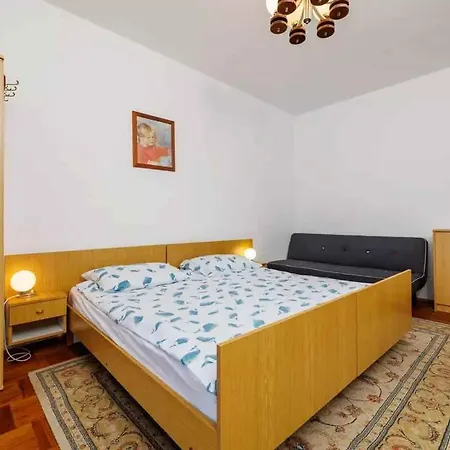 Διαμέρισμα In 51279 *